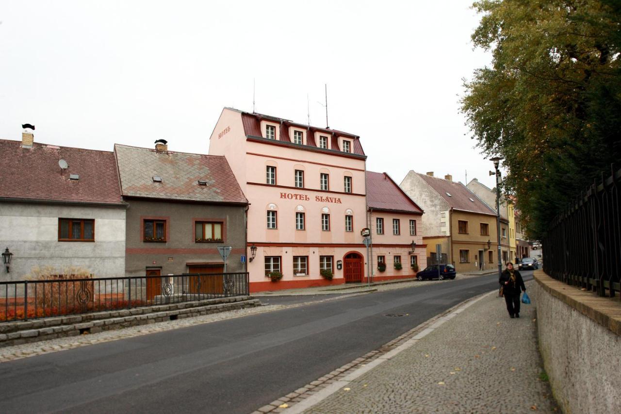 Hotel Slávie Klášterec nad Ohří Exterior foto
